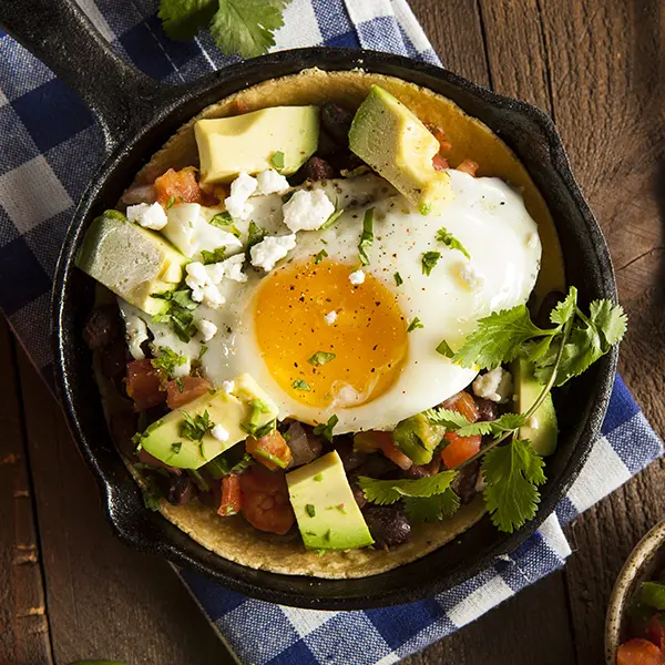 Huevos rancheros: Preparación paso a paso con Campi®